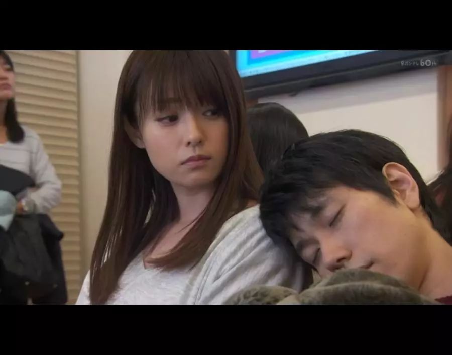 邻家月更圆|别人的家长里短为什么会刷爆我的