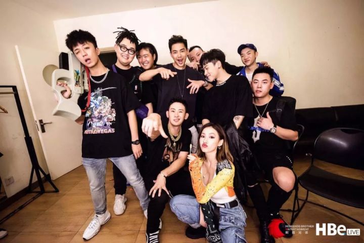 这里是每天早睡早起的包子叁,你对于这次《当妮走了》又陷入抄袭风波