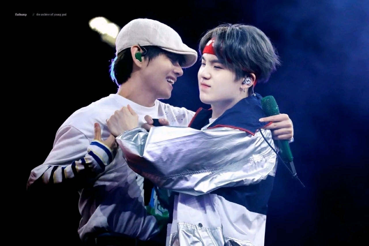 【bts 防弹少年团】闵玧其金泰亨超清手机壁纸 哈吉嘛之后还是乖乖