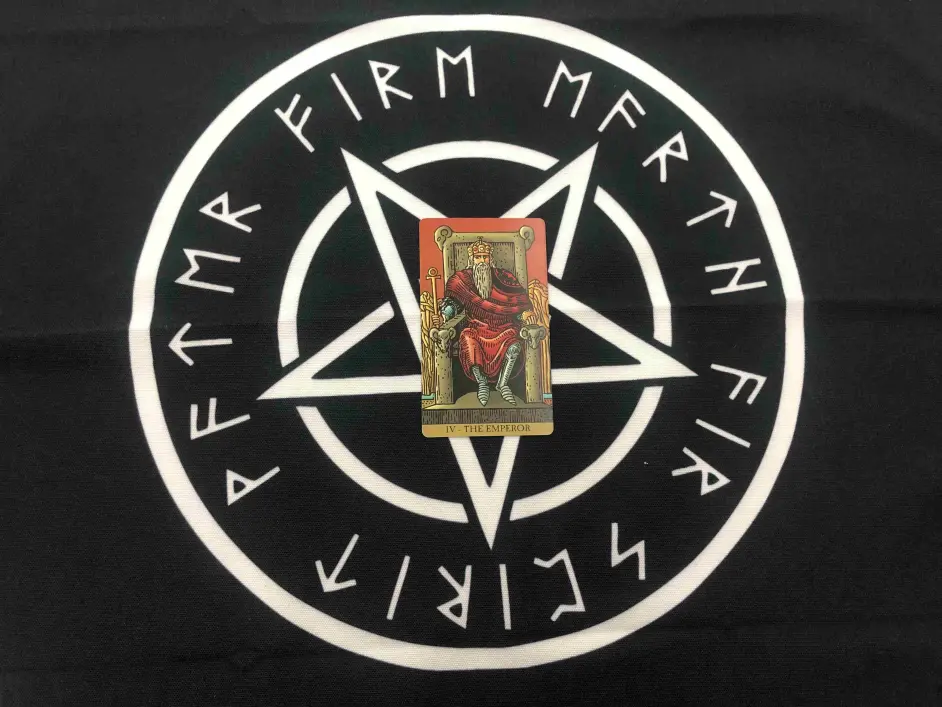 莫莫塔罗 魔羯座11月运势 内心其实敏感多疑 需要更多关心呵护 哔哩哔哩