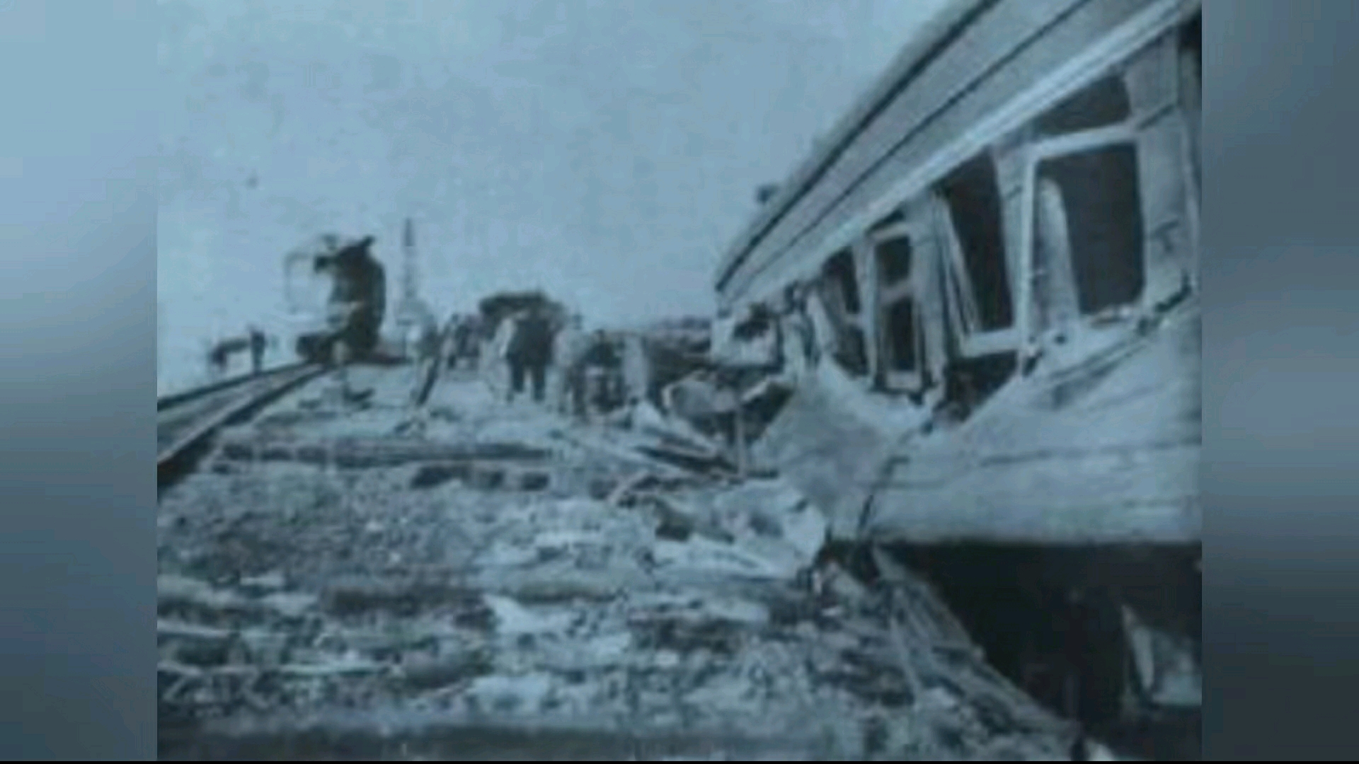 1978年杨庄站火车相橦事故。