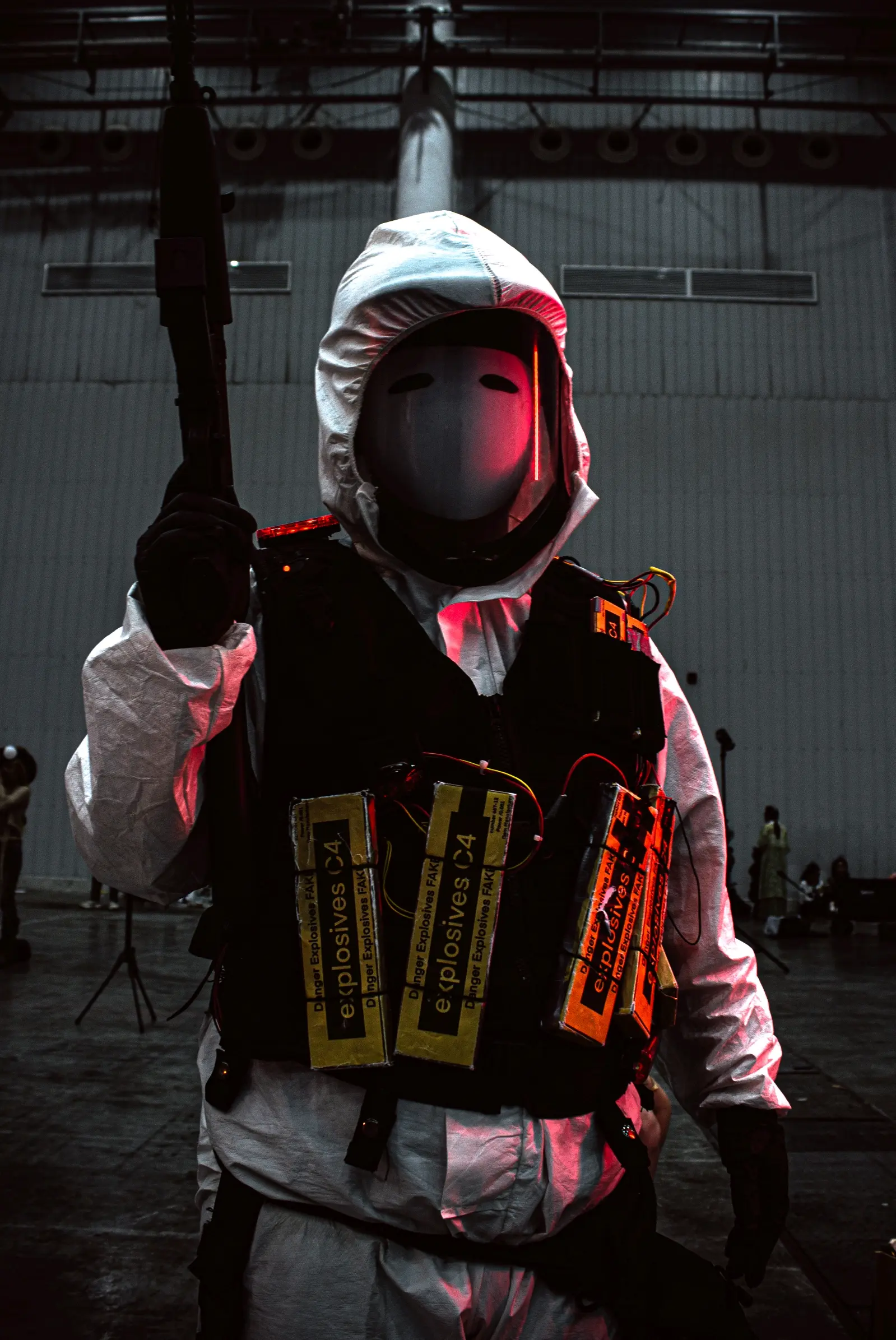 彩虹六号cos 白面具/自爆哥