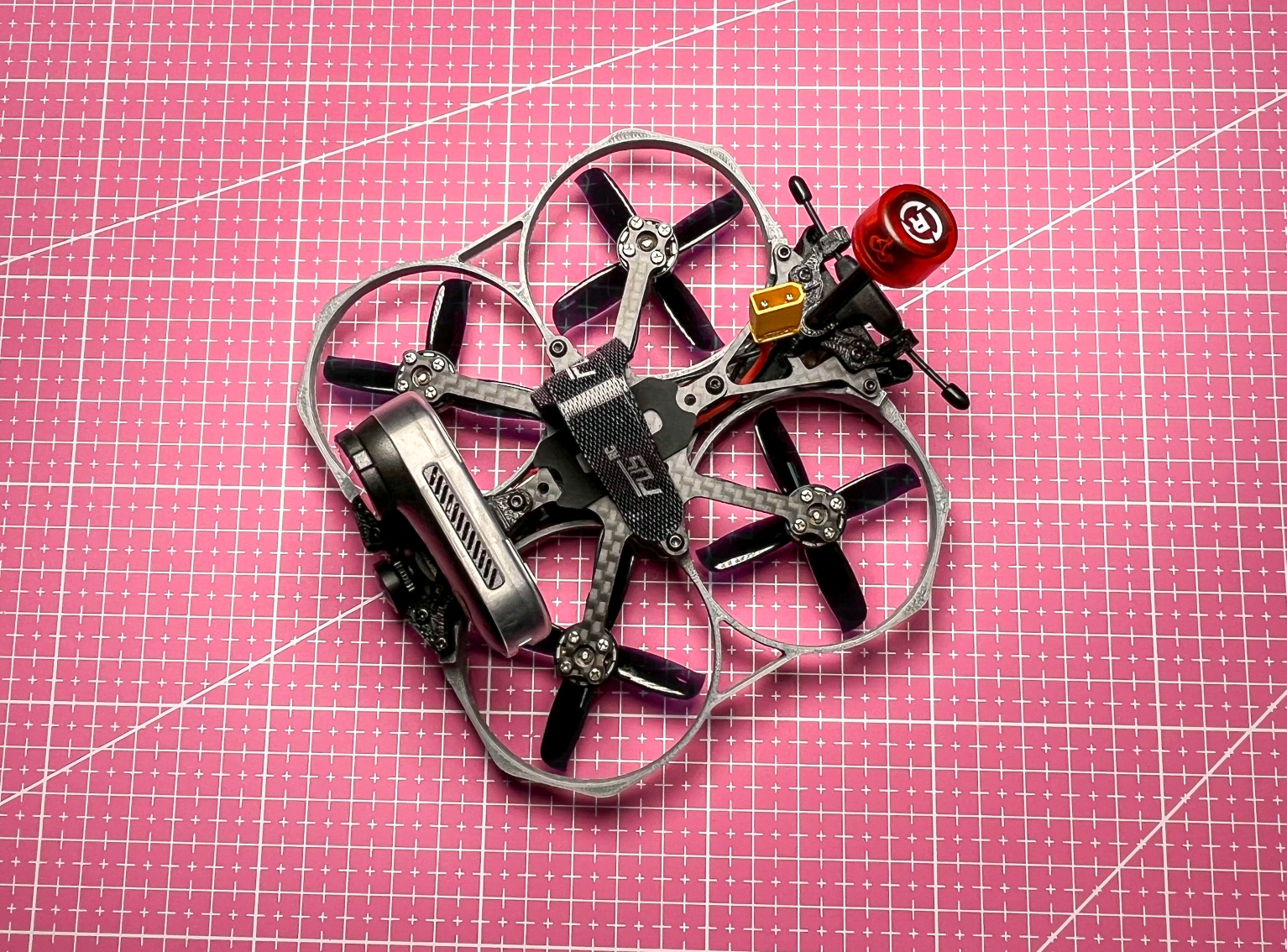 FUS新品 X89 2寸穿越机 - 哔哩哔哩