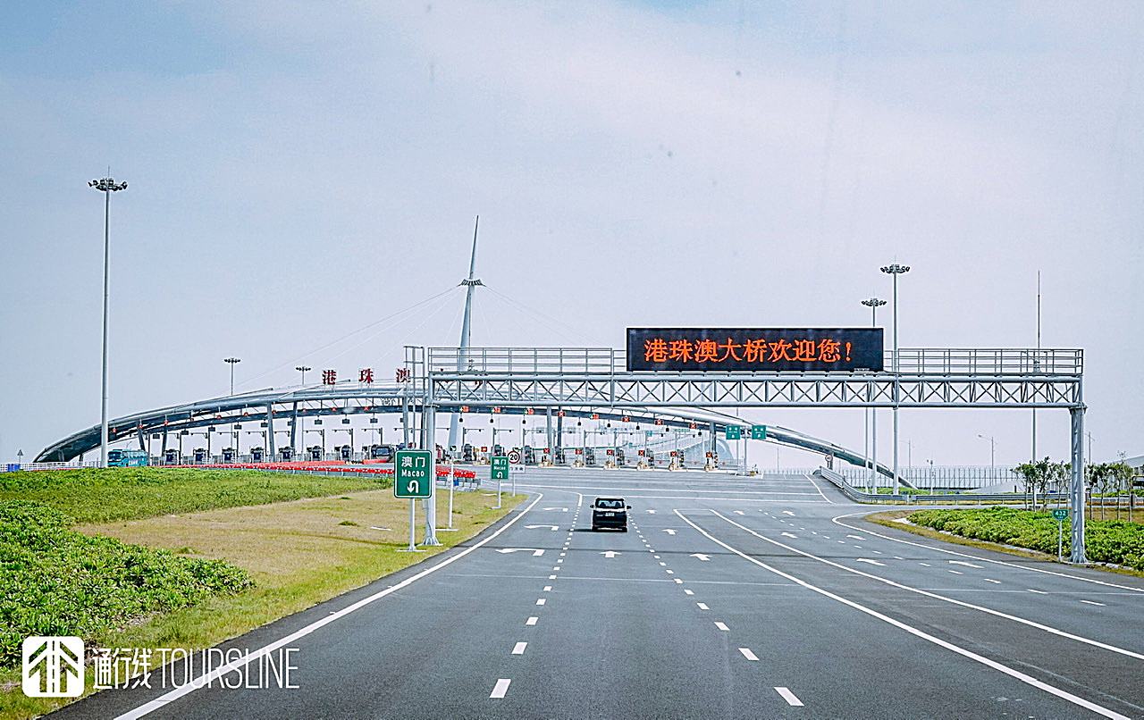 通行线一桥连三地天堑变通途港珠澳大桥开通一周年纪