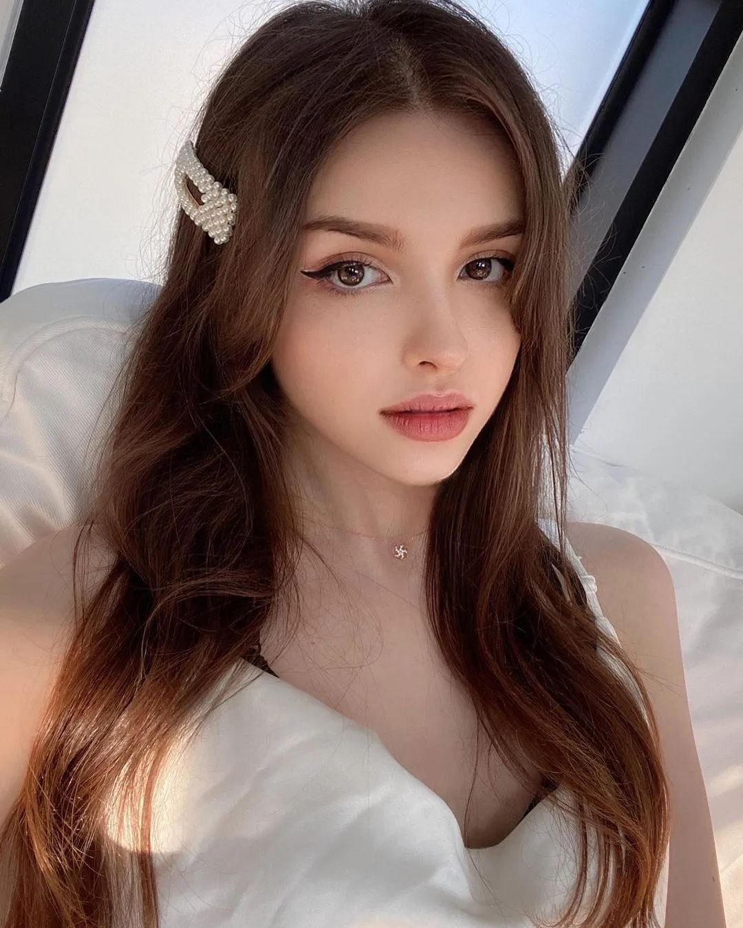 妖艳粉嫩！甜美感十足的芭比女神艾琳娜！ 哔哩哔哩