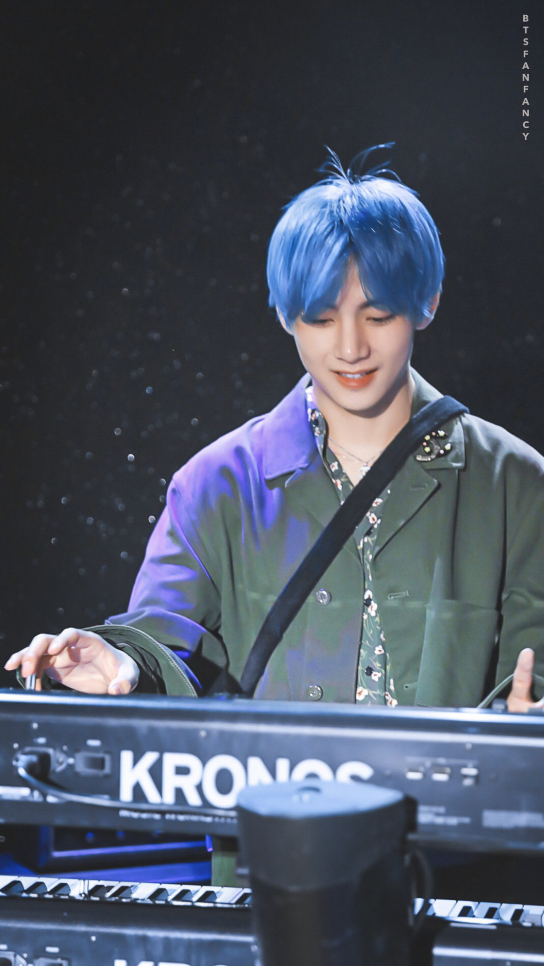 金泰亨美图世首帅邀你一起听音乐