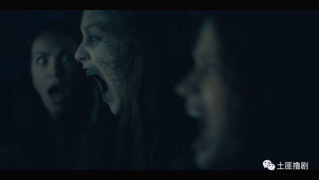 万圣节推荐:鬼入侵,一个温情脉脉的家庭鬼故事