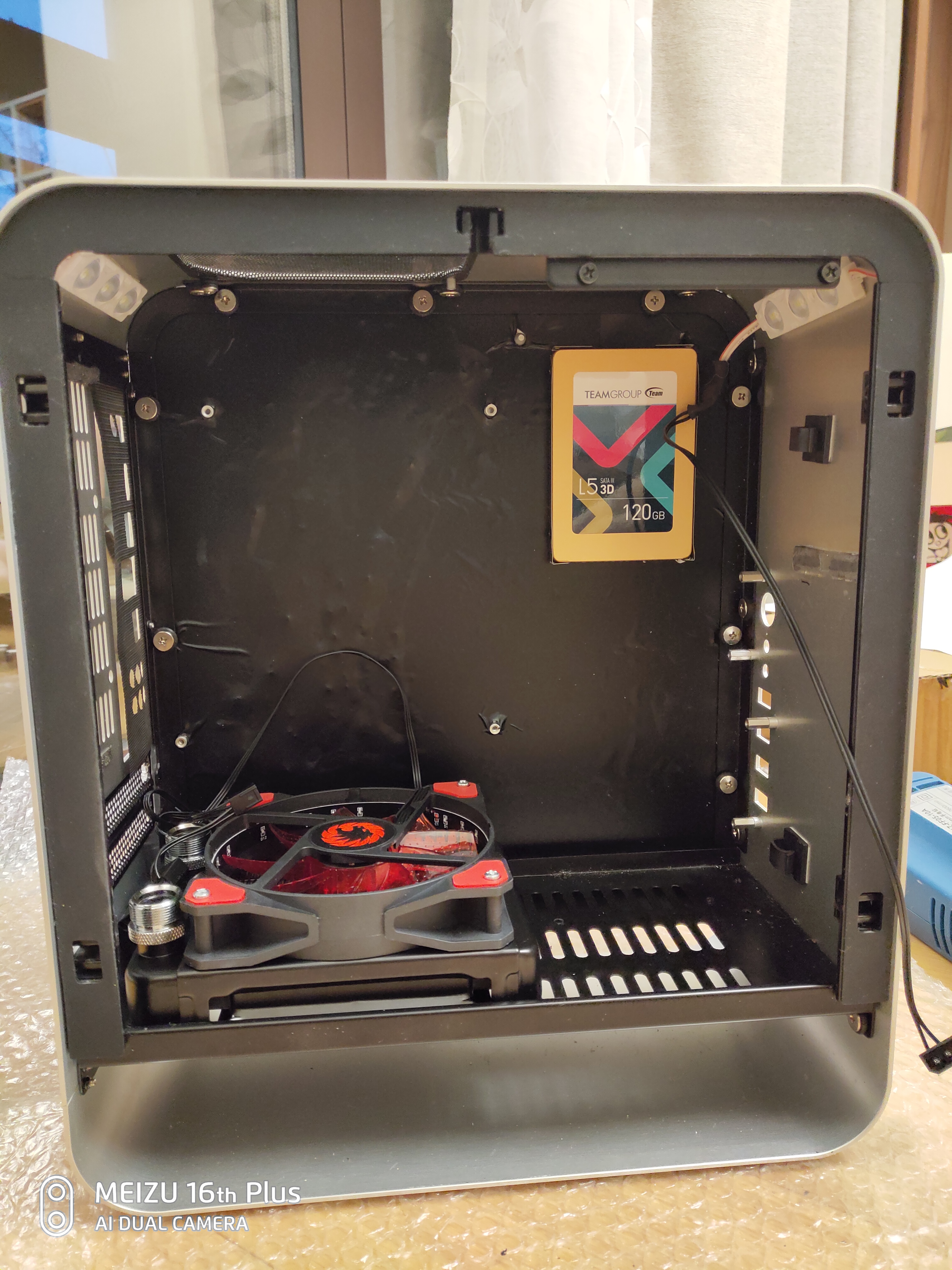 打造0性能乔思伯UMX1外星人迷你水冷主机