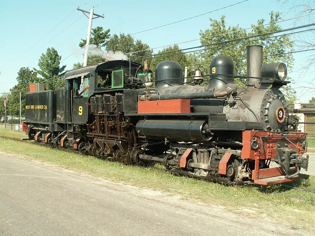 心脏外露的钢铁巨人外形奇特的齿轮传动蒸汽机车上