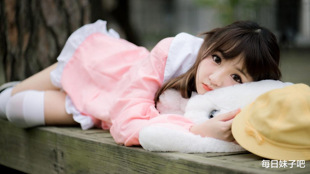 00后可爱小萝莉,这是哪的小学生?简直萌到爆