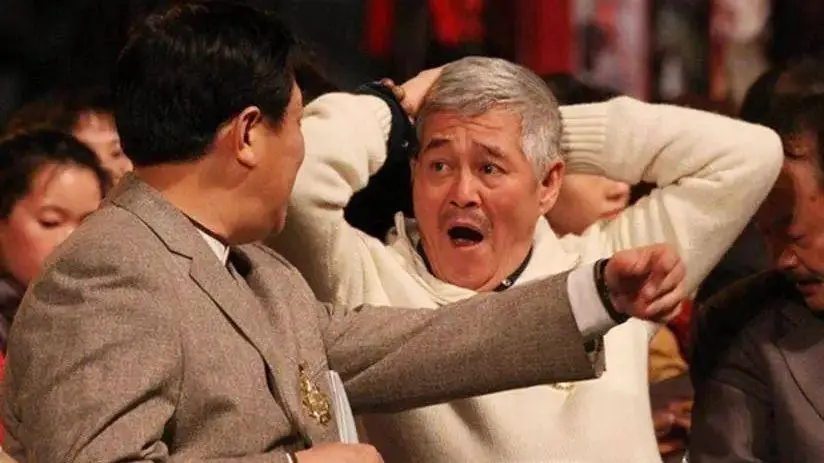不少网友认为，作为本山传媒的当家人，赵本山从事发至今，从未对此事做出任何回应