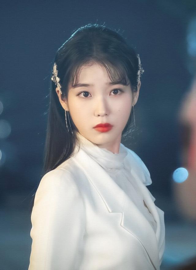 浅谈一下韩国女星iu个人资料 李知恩艺名iu的含义真的很用心