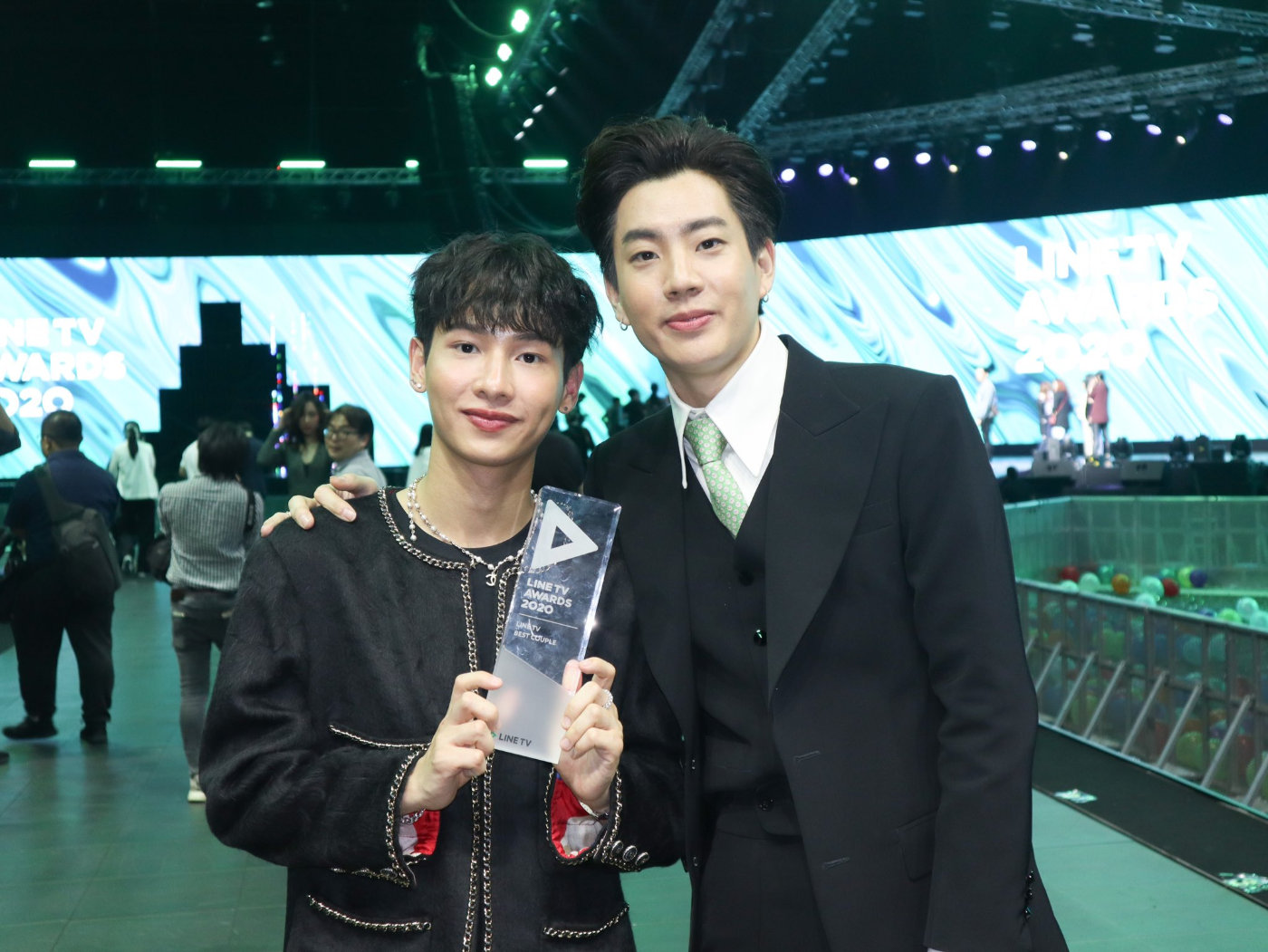 泰国line tv awards 2020颁奖盛会 真爱墨菲定律喜获最佳吻戏奖