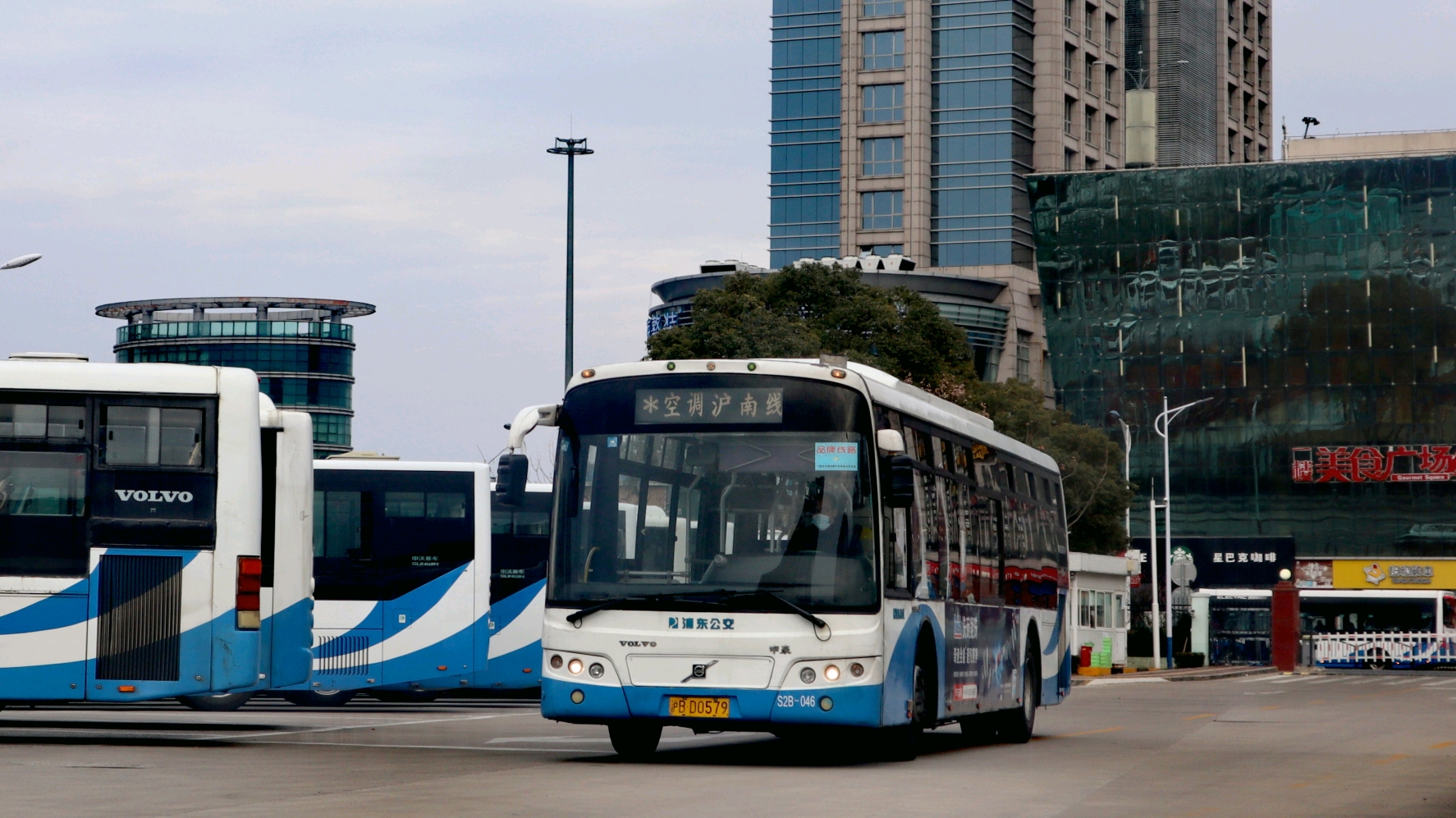 s2b-047 沪南线→2022.8下线s2b-048 沪南线→浦江11路→2022.