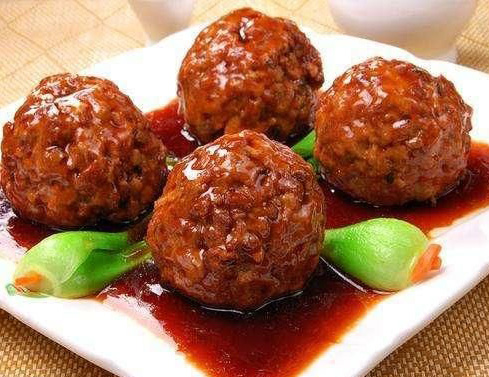 怎样做红烧狮子头 8f76416fdd8a3e6c4212c68e5db10b29b83c7660.png