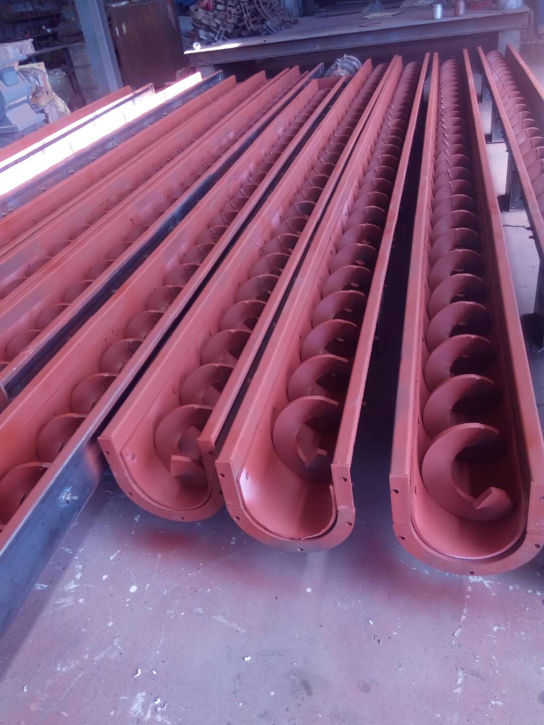 螺旋输送机的工作原理