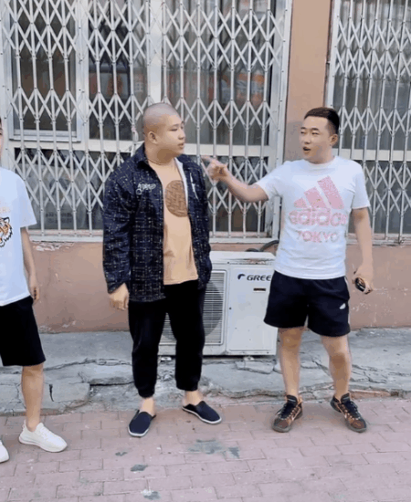过气网红们的最终归宿,是低价售卖祝福视频