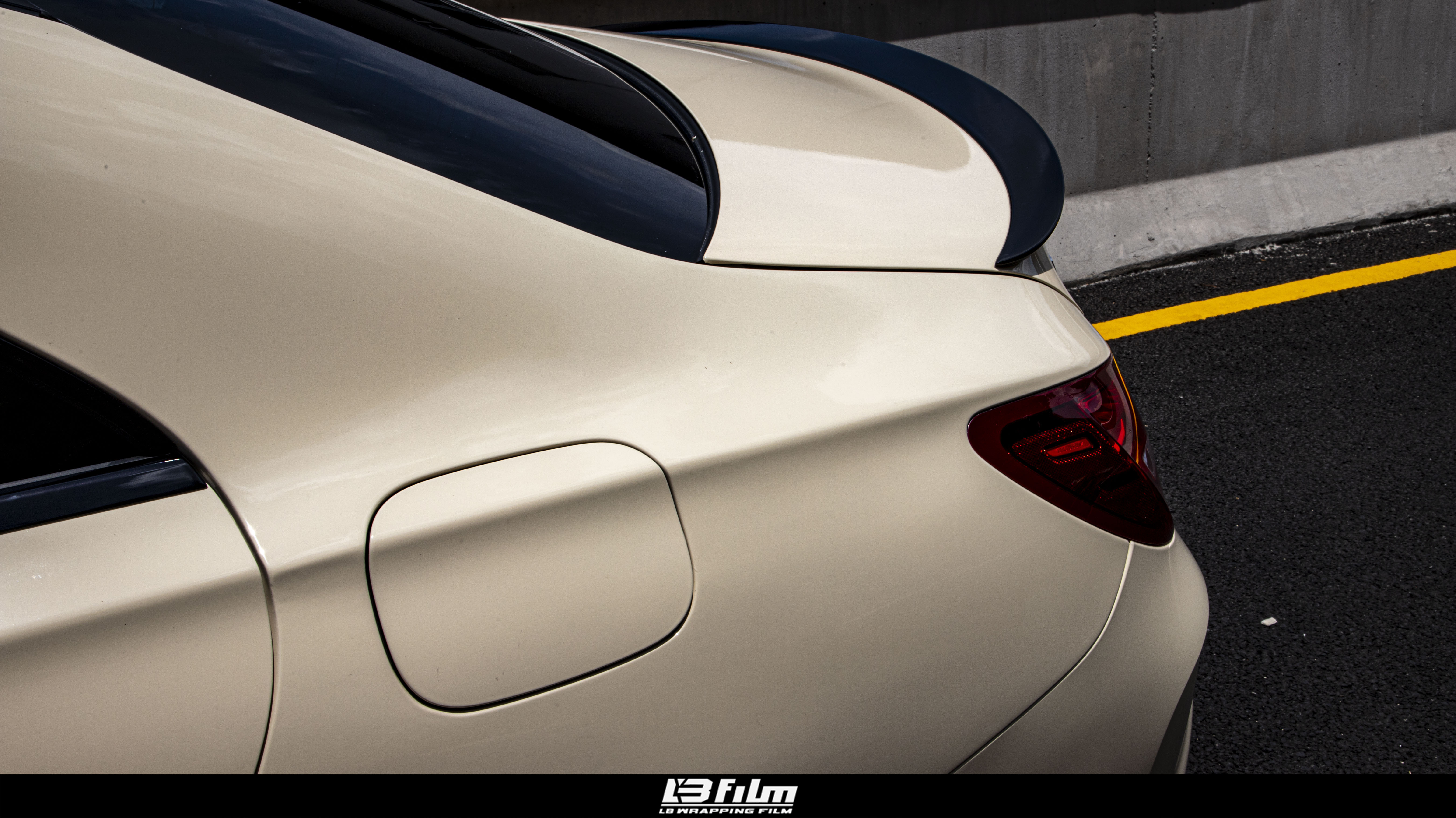 柔和稳重耐人寻味的颜色lb卡其米兰改色膜