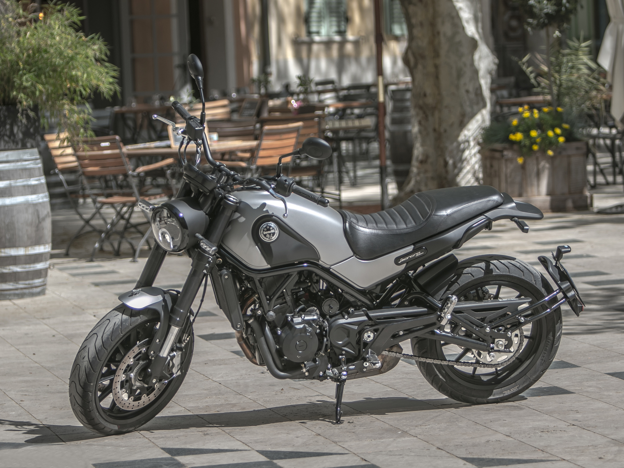 贝纳利口碑担当 国产大排量复古典范 幼狮500车型浅析