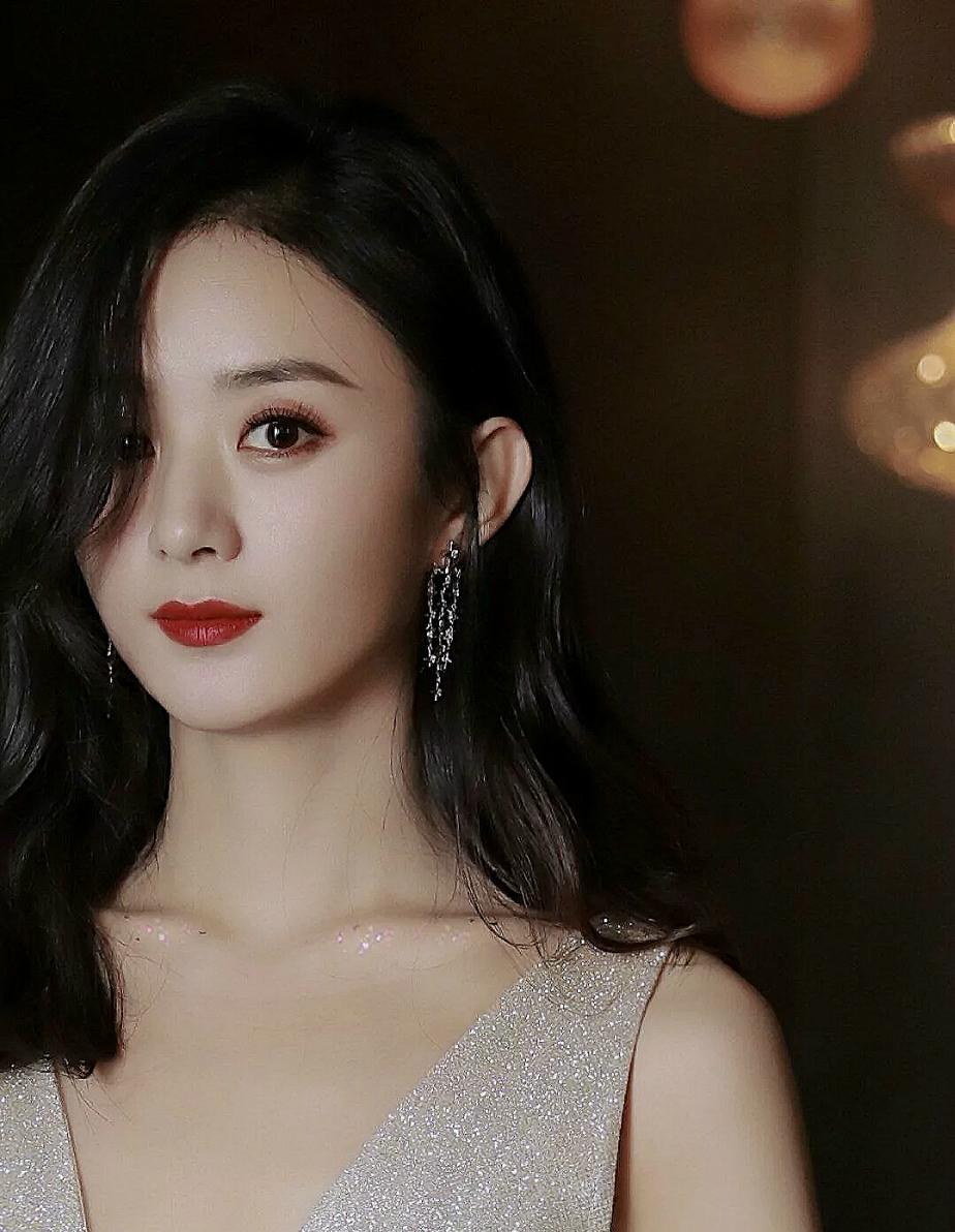 女星比美全靠鼻子?热巴嫌弃自己,侧颜一个比一个惊艳