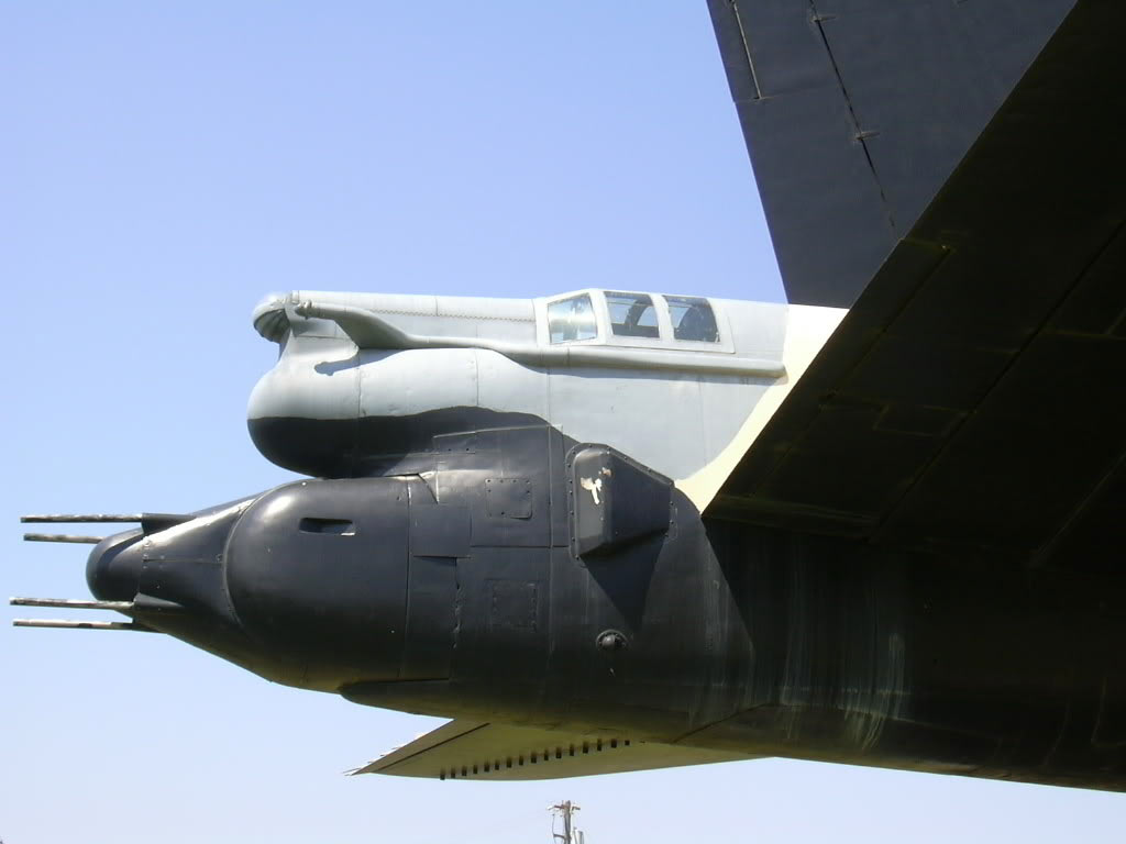 b-52尾部机关炮