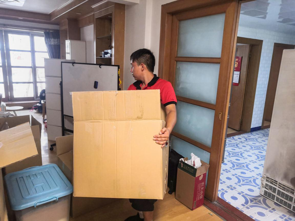 居民搬家后打扫新家用什么工具好?这11种工具秒杀吸尘器!