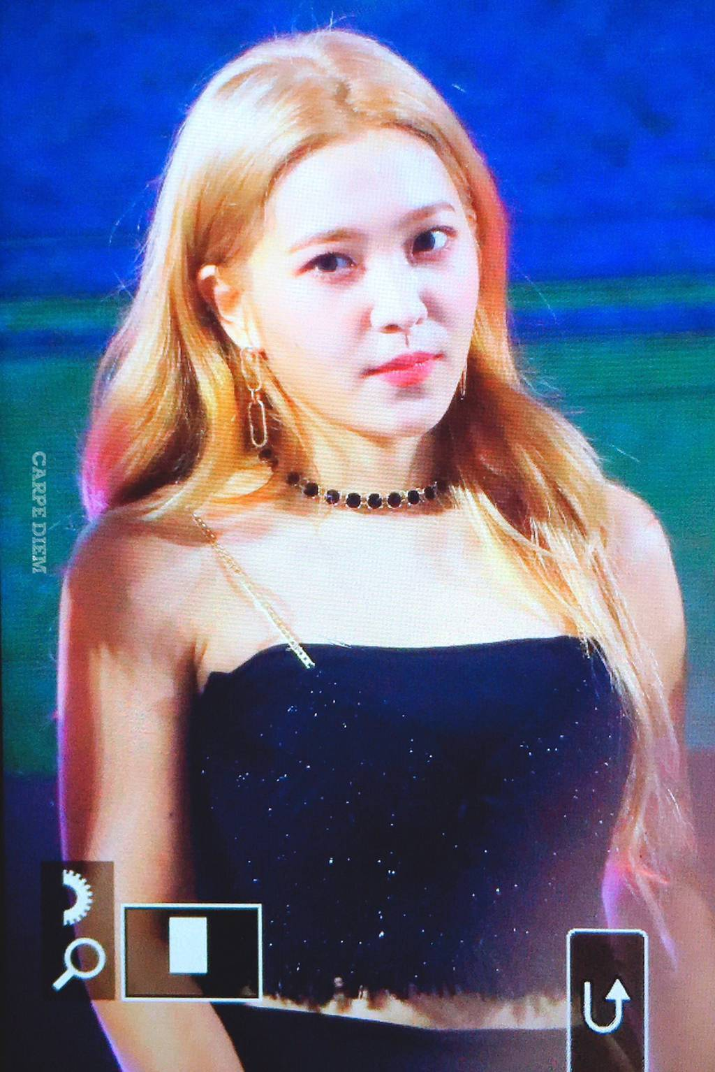 韩网热议!redvelvet金艺琳,染了金发太漂亮了