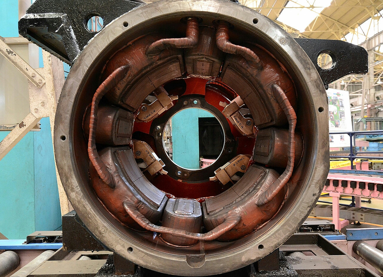 直流直卷电动机内部结构