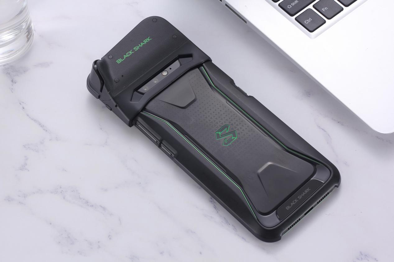 手游终结者:这台黑鲨手机可"不好惹"