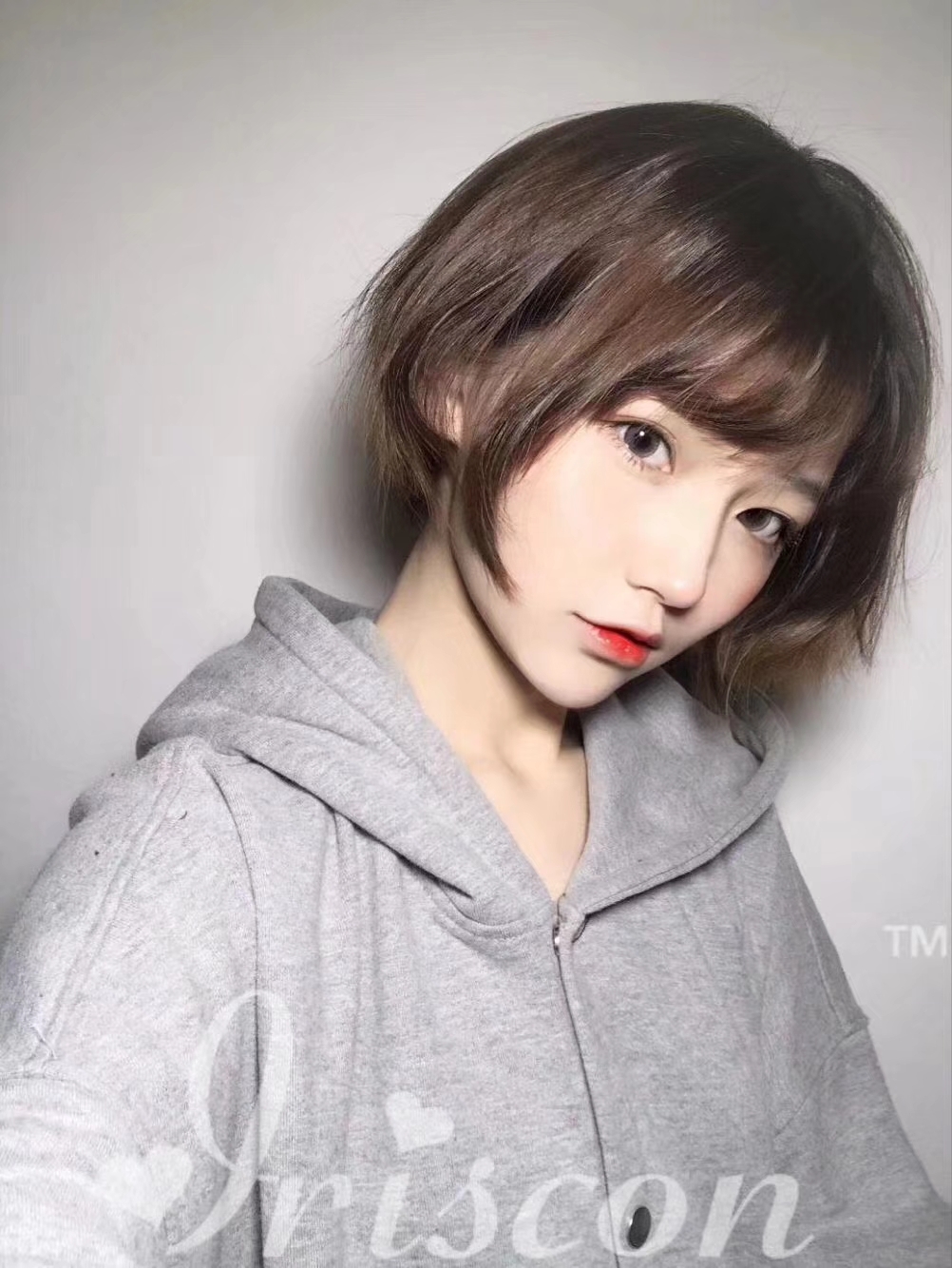 如何夏日快速画出素颜妆容,网红小姐姐秘诀