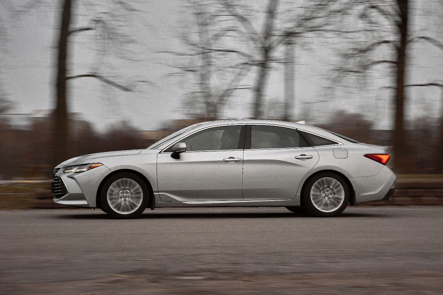 2021 丰田 亚洲龙 limited awd