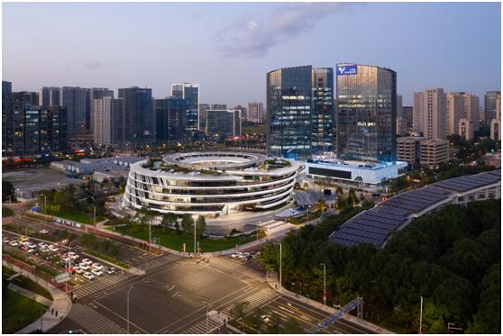 太平鸟2020年前三季度营收达55.21亿元,全新总部大楼亮相