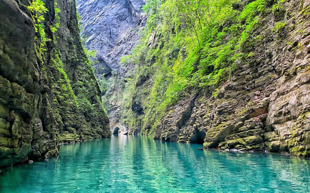 去恩施旅游,屏山大峡谷美的动人心魄 - 屏山鹤峰大峡谷 - 玲珑旅游