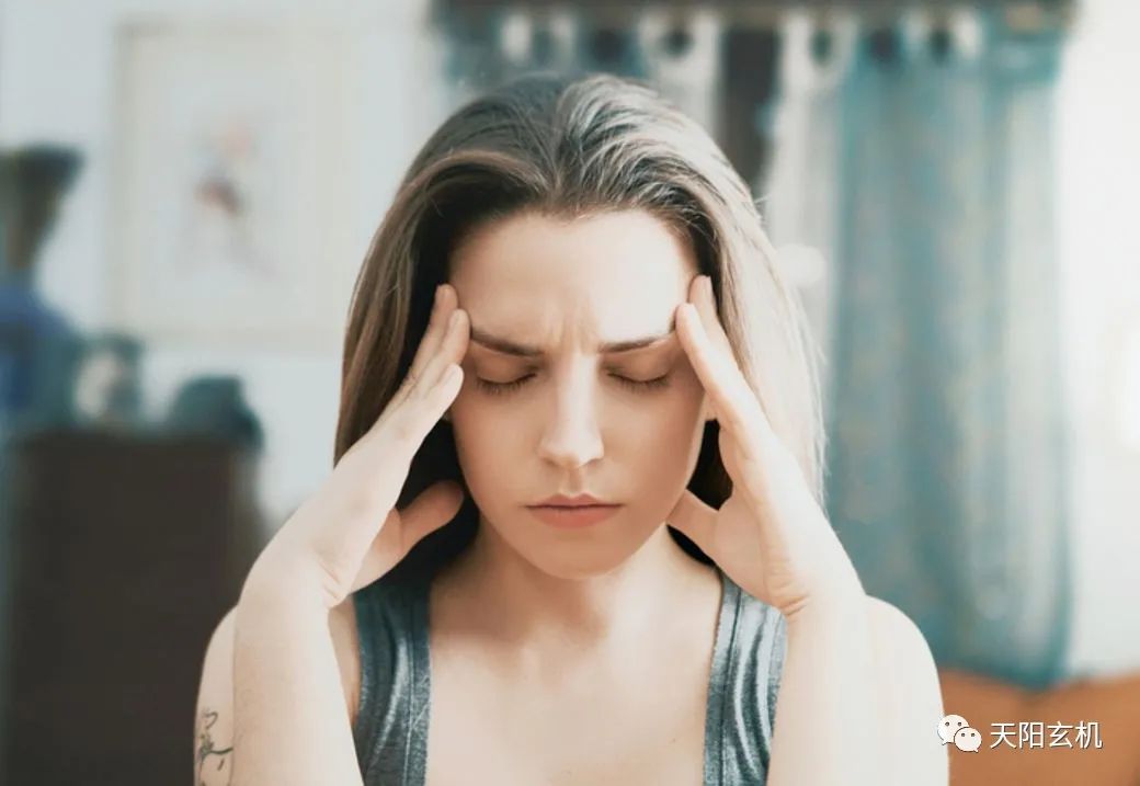 从面相看女生福气!10个苦命女的面相特征