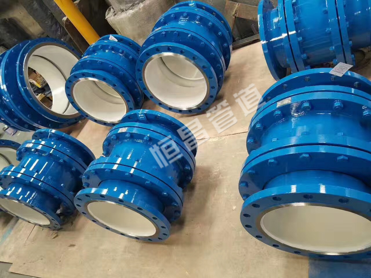 钢制套管伸缩器介绍 - 哔哩哔哩