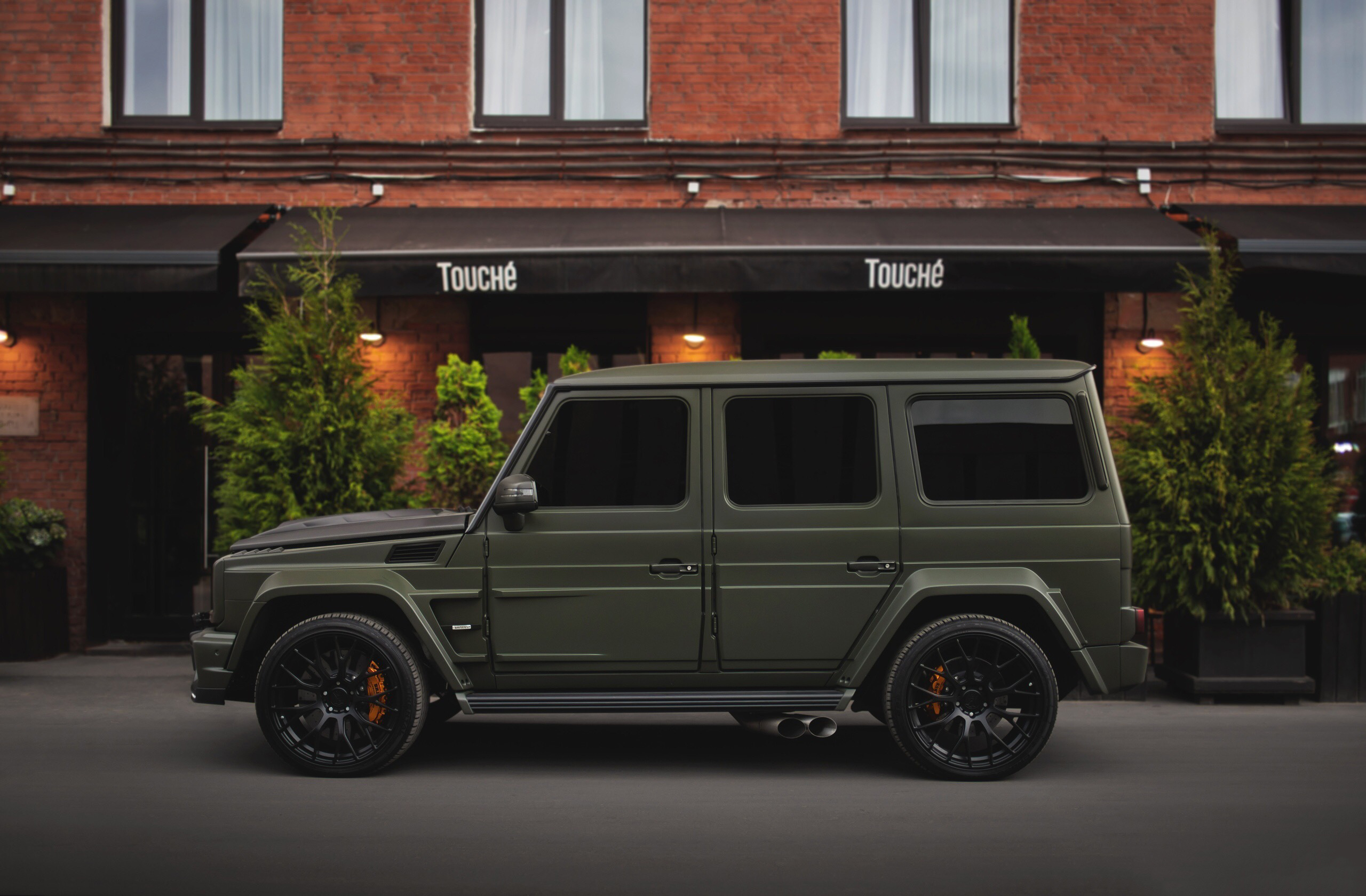 别具一格的军事风改装奔驰g级改装巴博斯套件