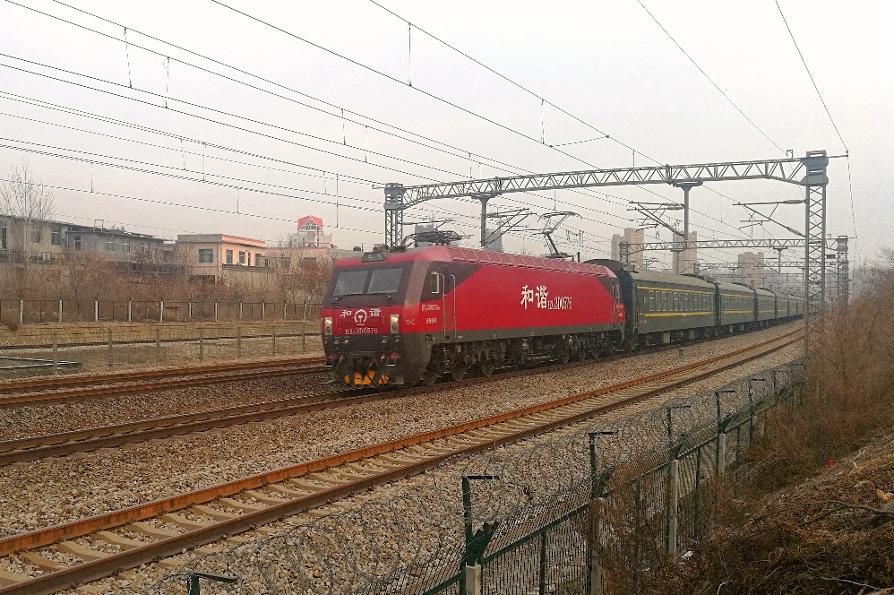 圣诞节前,午后大河站