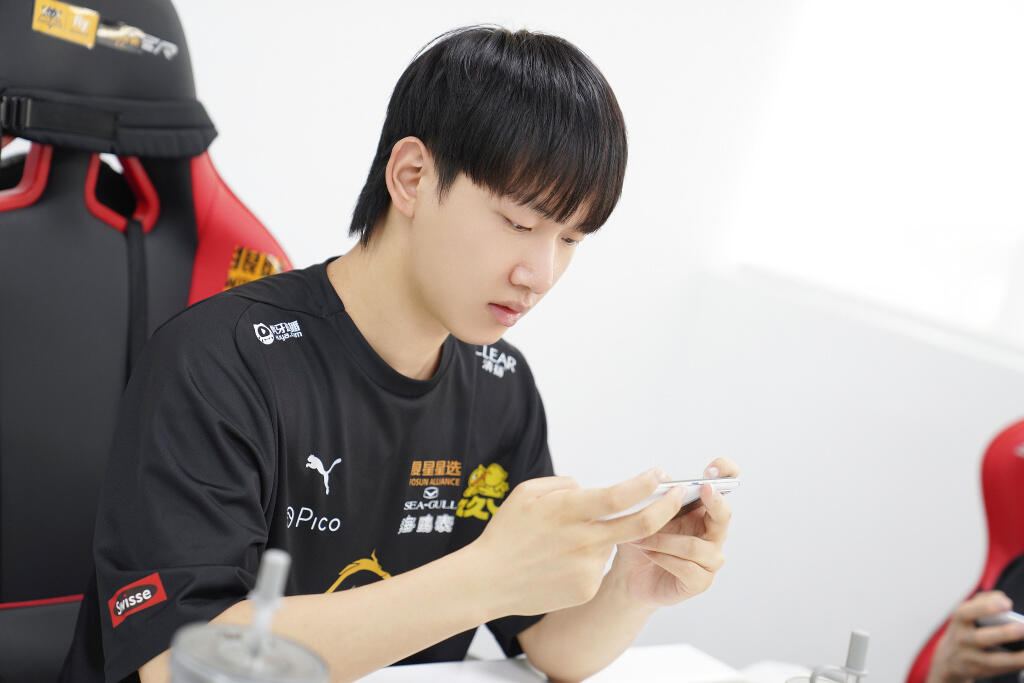 今屿两局无规则打野获MVP,Fly的木兰比马超秀,妖刀夸戈娅伤害高 - 哔哩哔哩