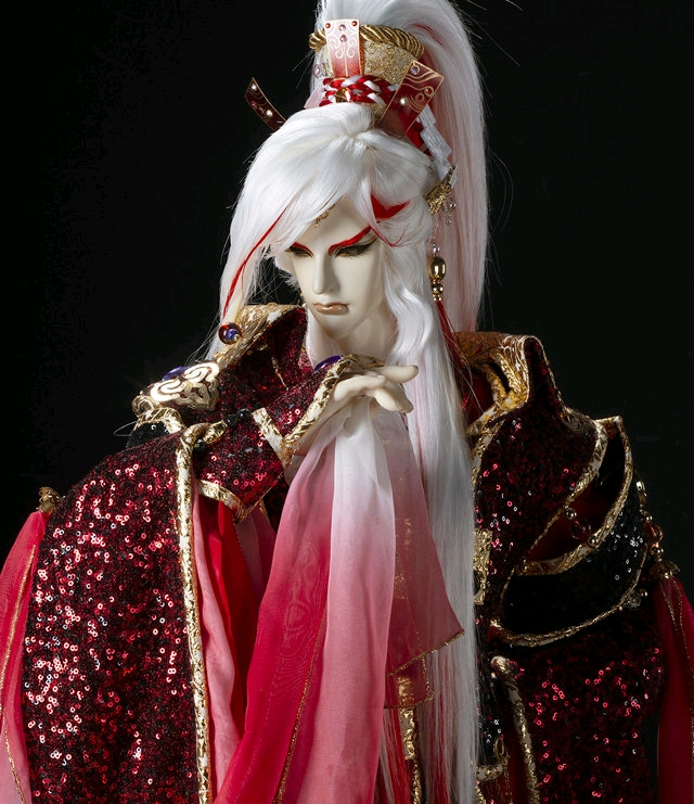 霹雳天越新角色