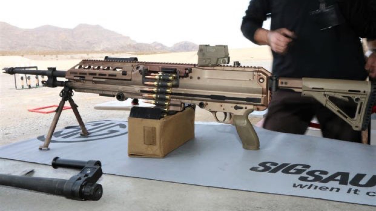 [老A军情室]美国陆军特种部队新型轻机枪一览 哔哩哔哩