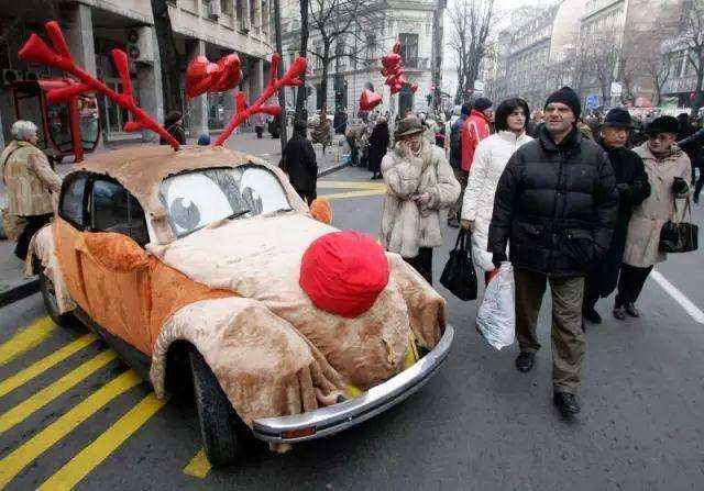 圣诞节来临 这些"麋鹿车"你见过吗?