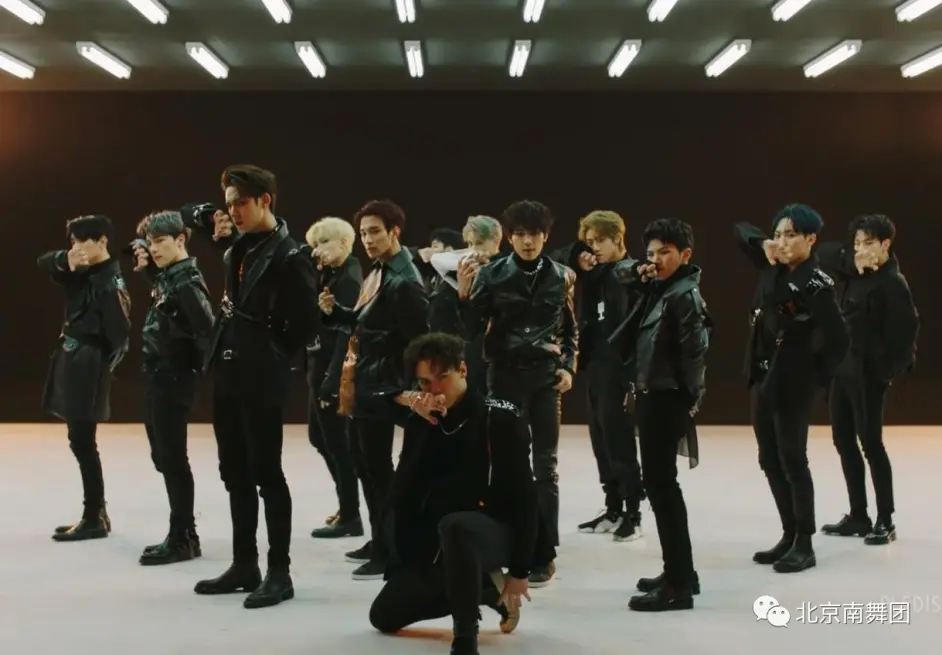 完美刀群舞 小十七的 Getting Closer 舞蹈教学 哔哩哔哩