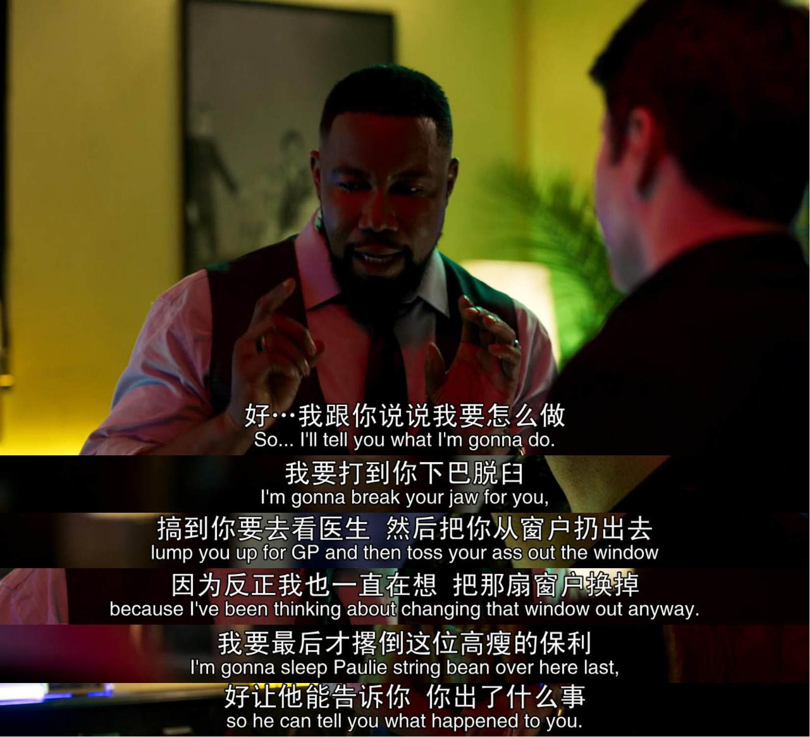 《硬核风暴》:自大而逞能的英雄主义,不值得欣