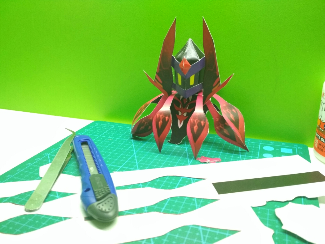 赛尔号精灵纸模型--混沌魔君索伦森