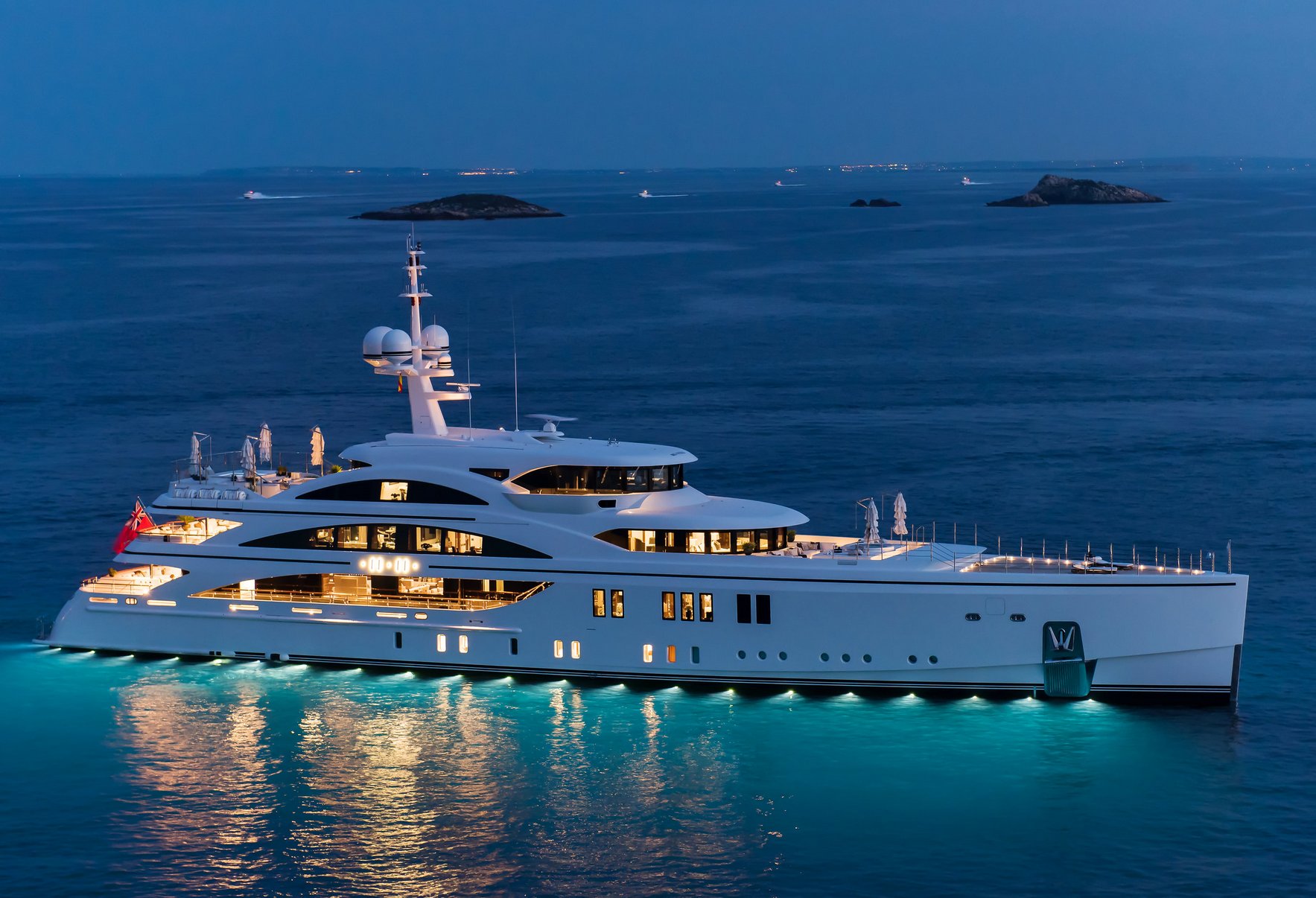  3 Benetti 63 11 11 YACHT 