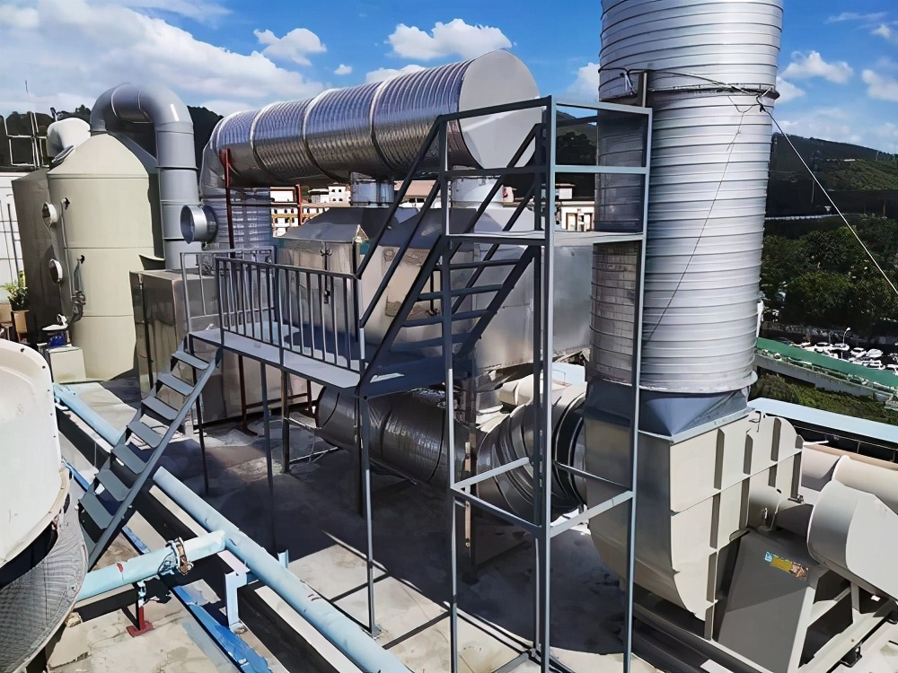 较多,不同行业不同浓度的油漆废气,所选择的废气治理方式也有所区别