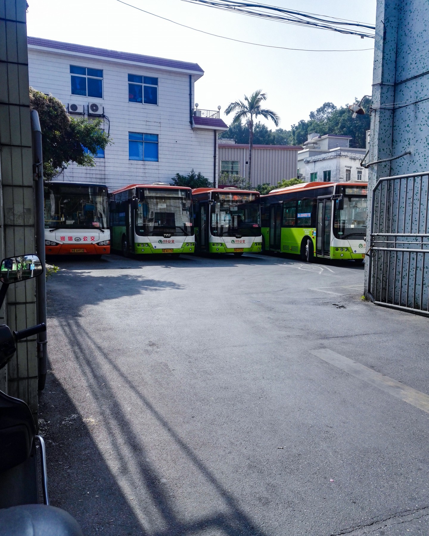 它和番102线唯一的不同地方是从上坭村开始的,它途径北斗渡口(榄核)