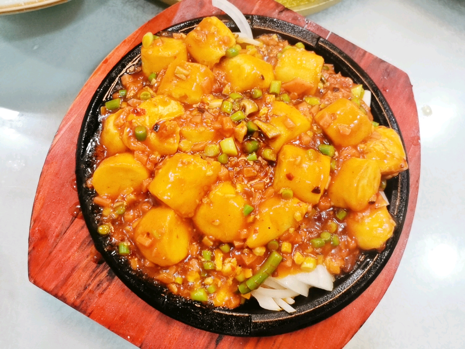 午饭 鲍汁咖喱捞饭韩式炸鸡 晚饭 水煮肉片铁板日本豆腐南瓜饼糖醋