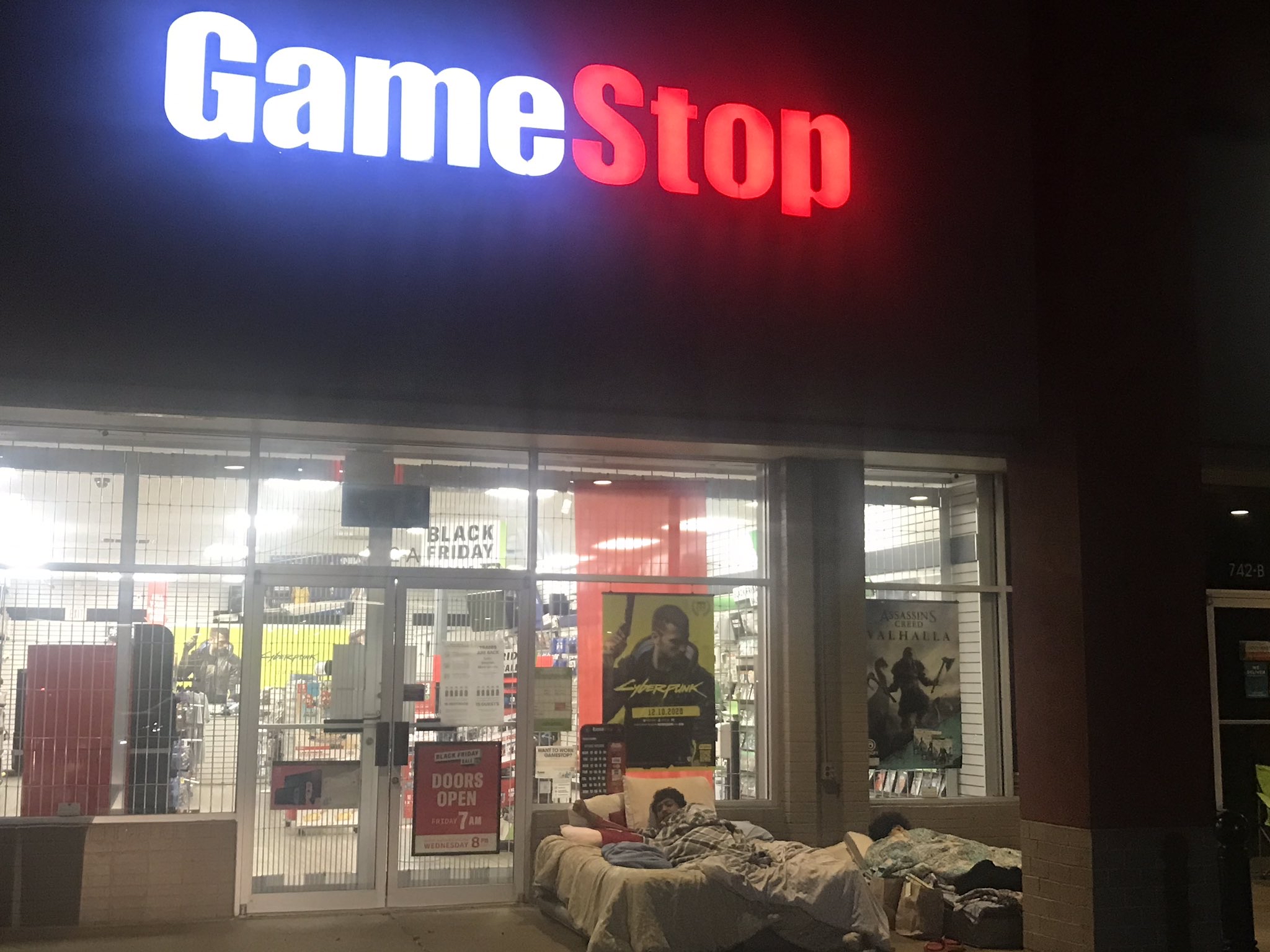 Mccalla Gamestop - qjr4pnt