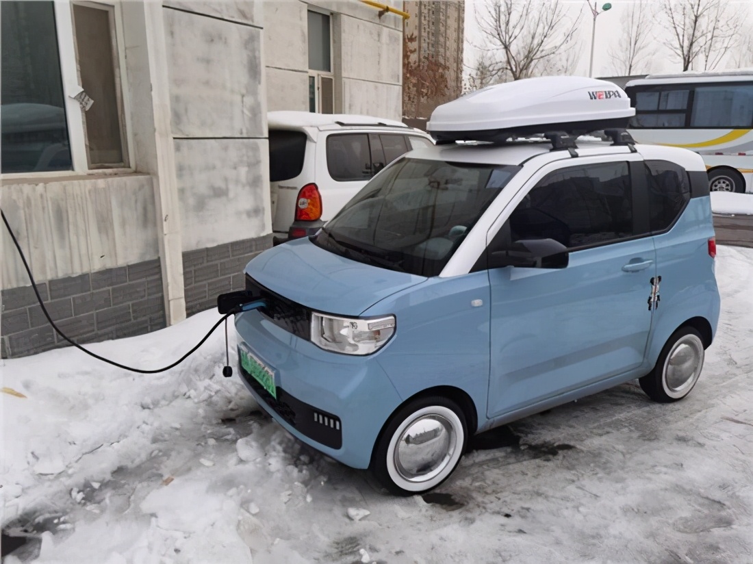 加油都是一组巨额开支,但是因为受到寒冷天气的影响,虽然新能源汽车